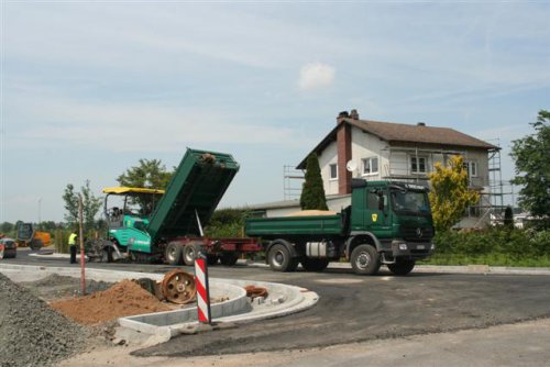 Asphaltarbeiten im neuen Gewerbegebiet