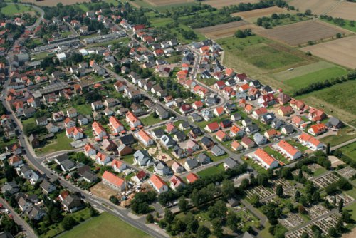 Luftbild des Baugebietes "Vor dem neuen Friedhof" Mitte 2005