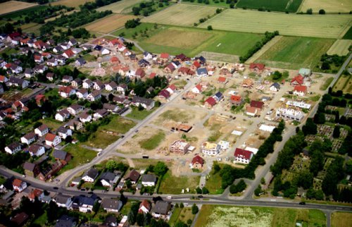 Luftbild des Baugebietes "Vor dem neuen Friedhof" Mitte 2003